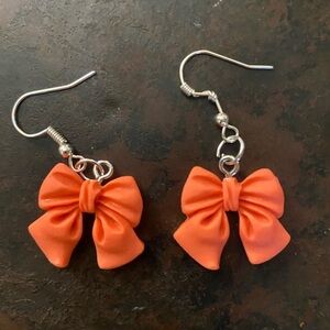 NWT - 3D Resin Bow Earrings Set - Salmon Orange Pink